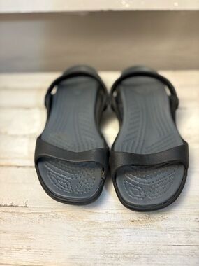 CROCS Black Open-Toe Comfort Sandals